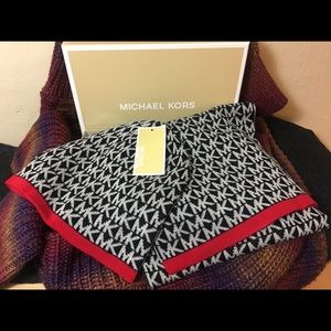 Michael kors scarf and hat